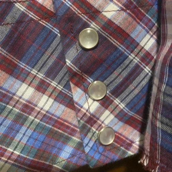 WESTERN button down 16/35 plaid with pearlescent buttons - Picture 5 of 9